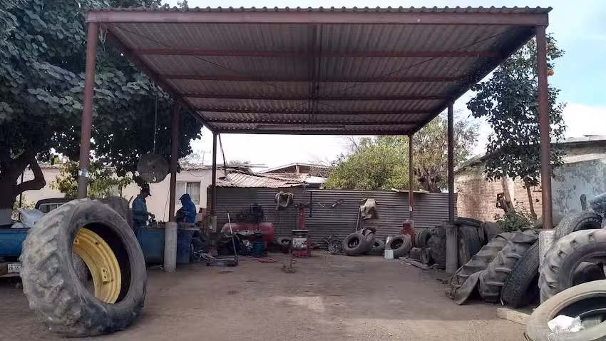 Llantera M&eacute;ndez