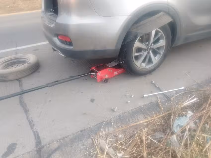 *LLANTERA MOVIL 24/7*