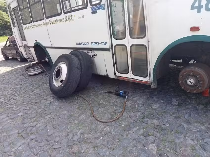 Llantera m&oacute;vil Esparza