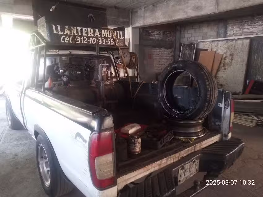 Llantera m&oacute;vil &lsquo;Hermanos V&aacute;zquez&rsquo;