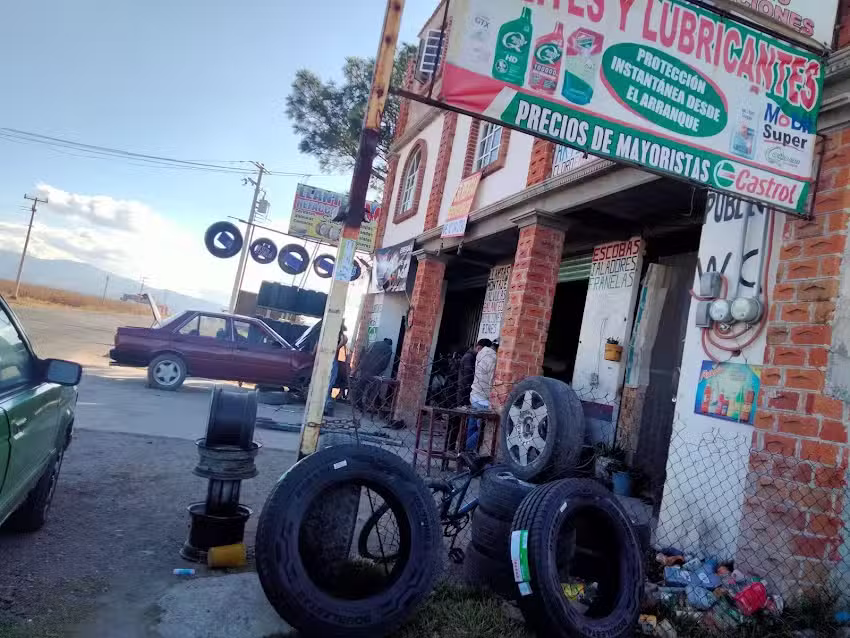 Llantera &ldquo;Multiservicio los matorrales&rdquo;