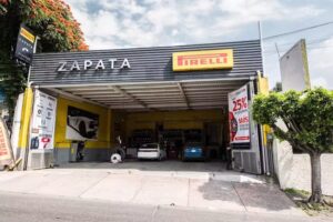 Llantera Pirelli Zapata