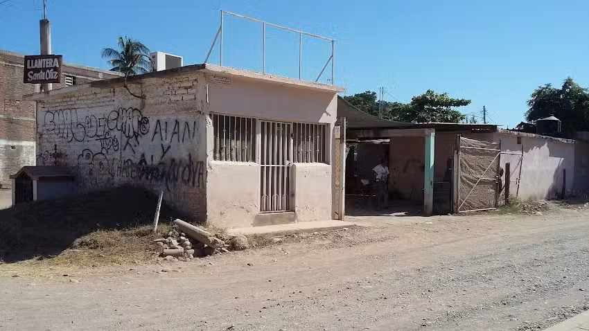 LLantera Santa Cruz(SOLO AGUARUTO)