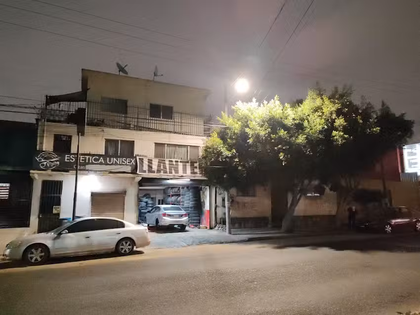 Llantera Santos