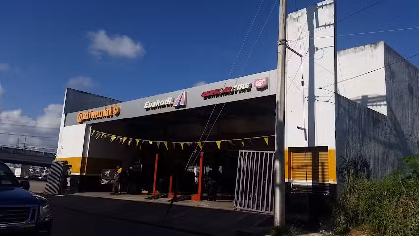 Llantera Servimax suc Playa del Carmen