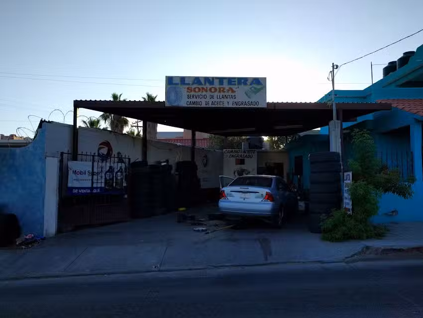 Llantera Sonora