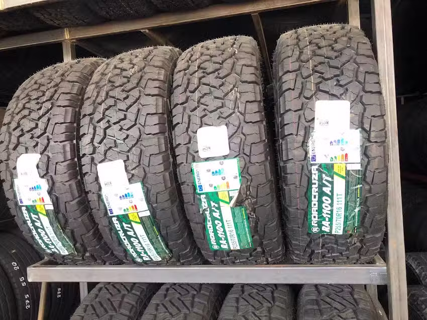 Llantera S&uacute;per Express Tires