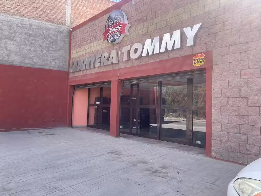 Llantera Tommy