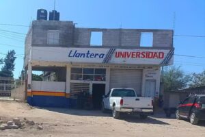 Llantera Universidad