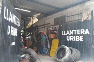 Llantera uribe