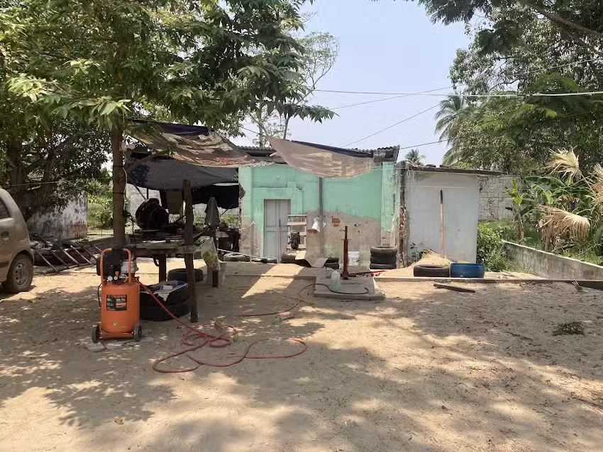 Llantera &ndash; Vulcanizadora Puerto Ceiba