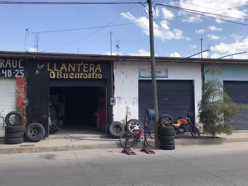 Llantera y Auto Lavado Buenrostro