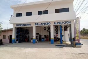 Llantera y Autoservicios Alonso