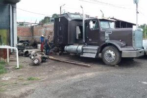 LLANTERA y BUlCANISADORA EL MARRO