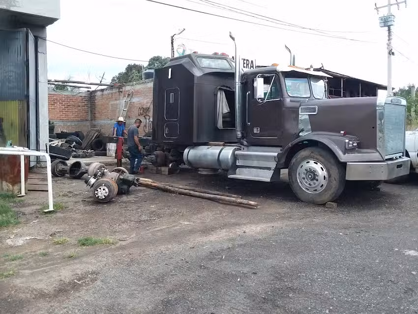 LLANTERA y BUlCANISADORA EL MARRO