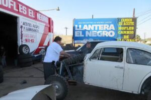 Llantera y Mofles El Negro