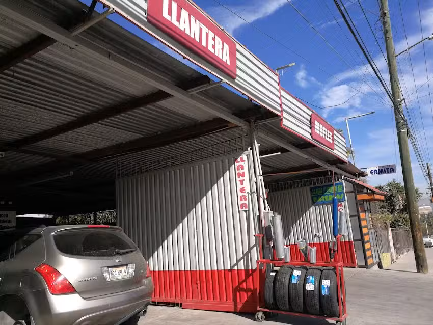 Llantera y Mofles Ermita