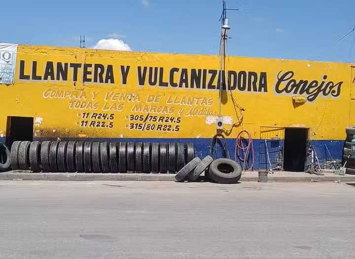 Llantera y vulcanizadora conejos