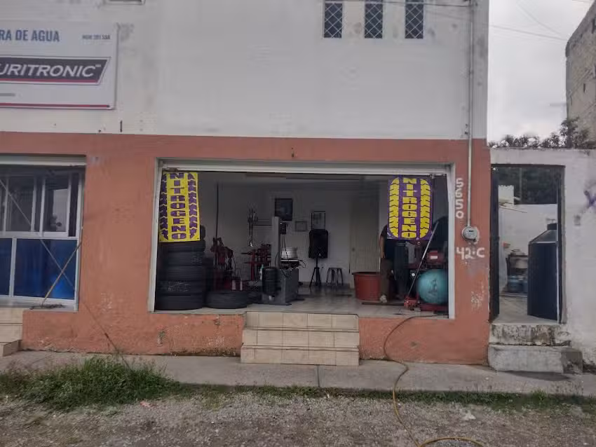LLANTERA Y VULCANIZADORA &ldquo;EL LOBO&rdquo;