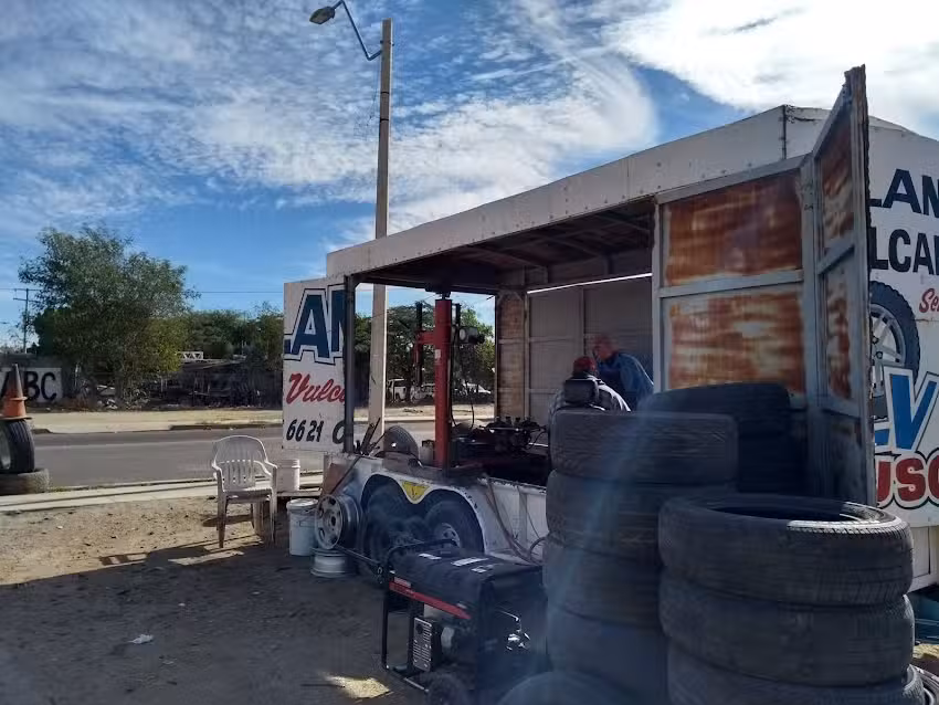 Llantera y Vulcanizadora LV Ruso