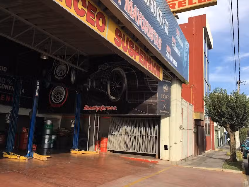 LLANTIEXPRESS LOMAS DE ANGELOPOLIS