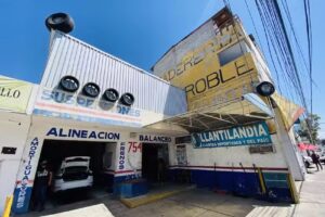 Llantilandia