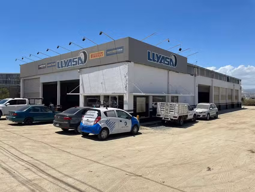 LLYASA Llantas y Taller