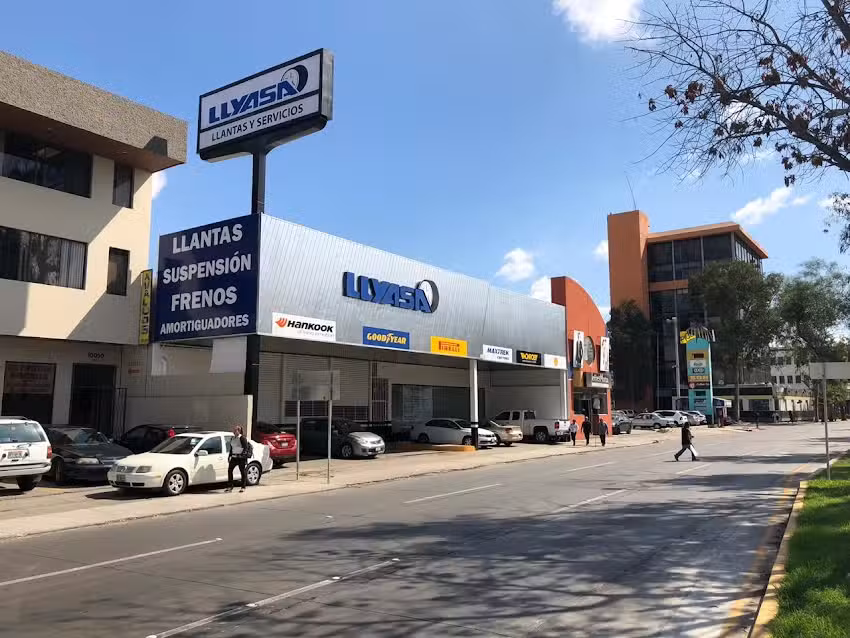 LLYASA Llantas y Taller