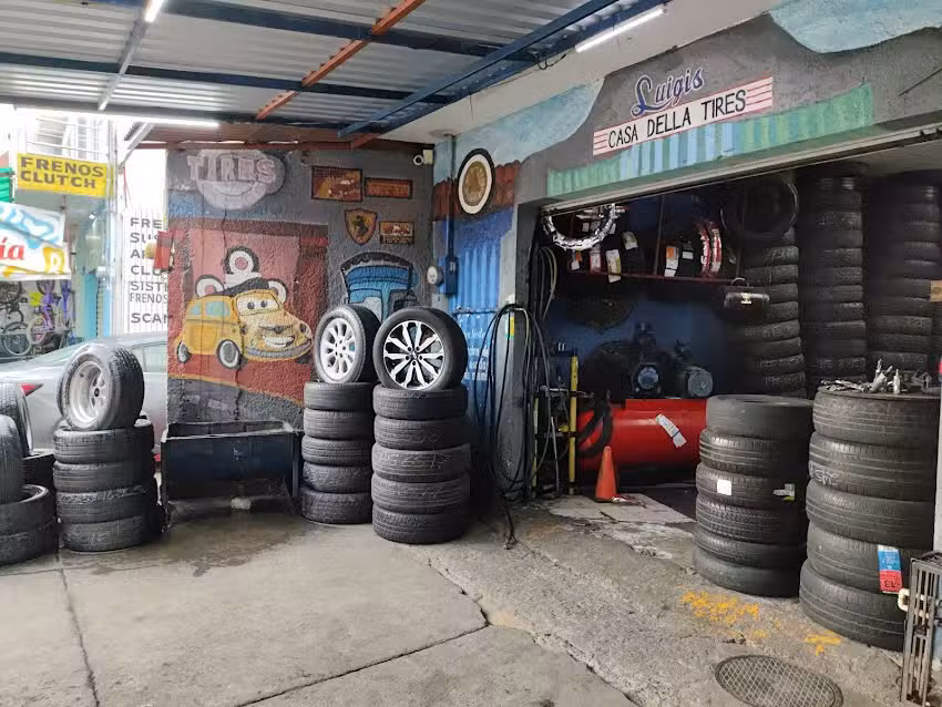 Luigis Casa Della Tires (llantera Chon)