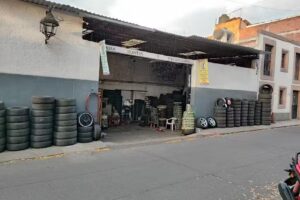 Mora llantas y vulcanizadora