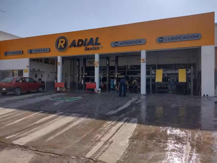 RADIAL LLANTAS Tec&aacute;mac