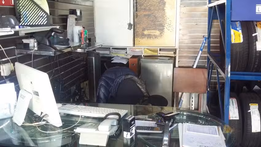 RINES Y LLANTAS DE GDL S.A DE C.V