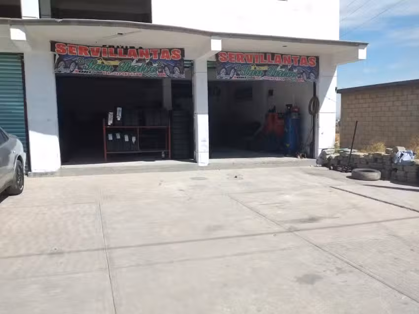 Serv&iacute; llantas San Pedro