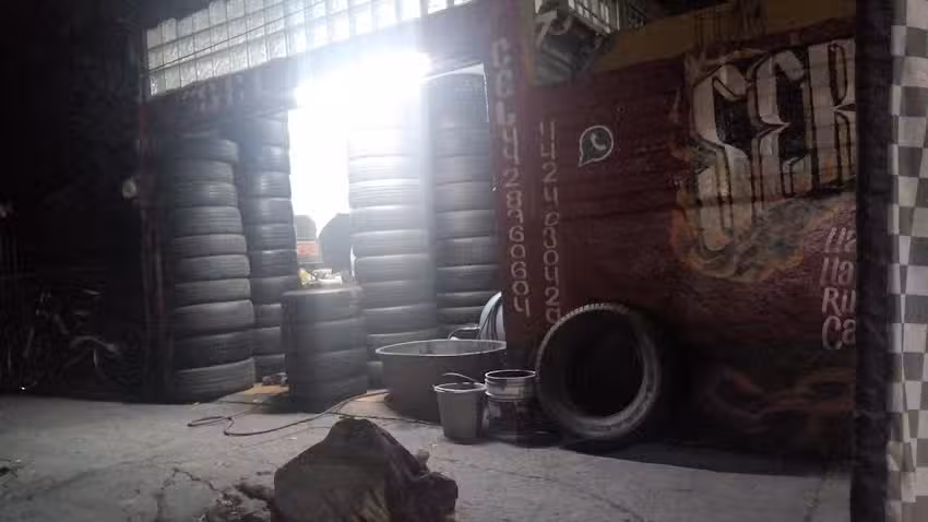 Service tires llantera