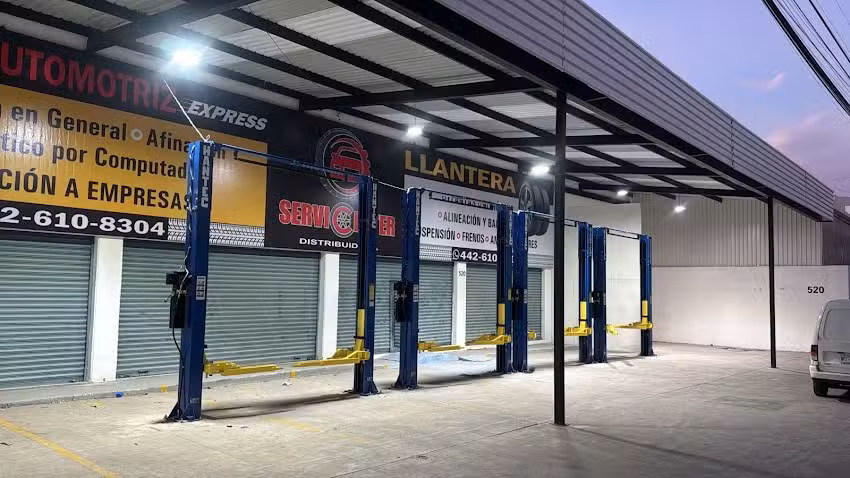 Servicenter Juriquilla Servicio automotriz y llantera