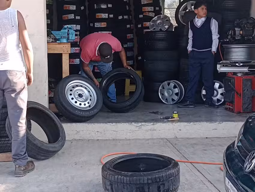 Servicio de llantas &ldquo;San Agust&iacute;n&rdquo;