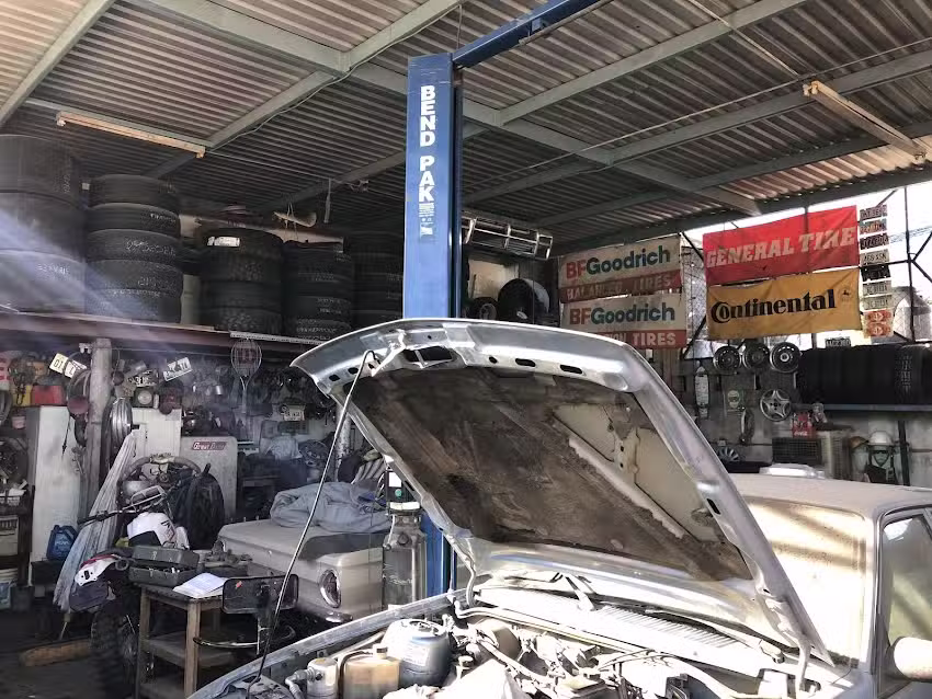 Servicio Llantero Bringas