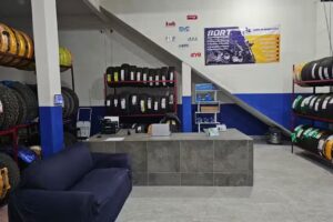 SERVICIO VARGAS (LLANTAS, ALINEACION Y BALANCEO, SUSPENSIONES)ES)