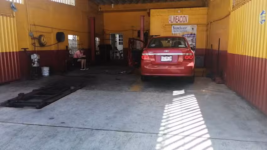 Servicios y Llantas de Coatzacoalcos