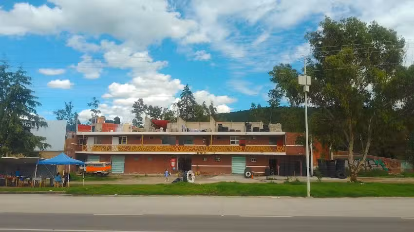 Talacheria Reparaci&oacute;n y Venta de llantas.