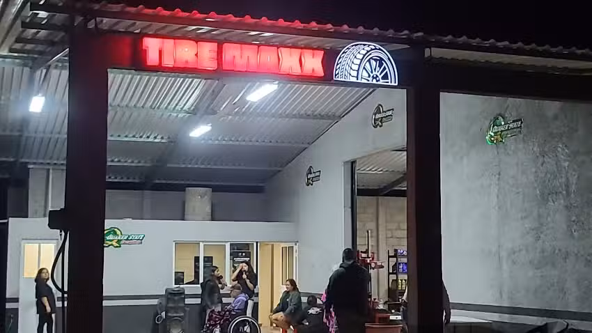 TIRE MAXX