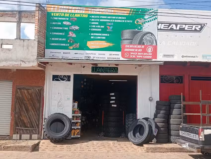 TREMOR TIRES Llantera
