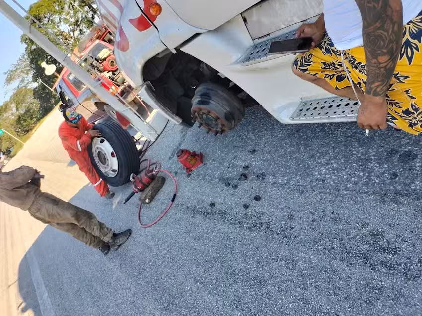 Vulcanizadora M&oacute;vil aguacatal km 195servicio 24H. Rescate vial las 24 horas