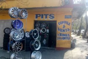 Vulcanizadora, reparaci&oacute;n de rines y llantas